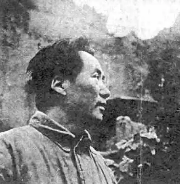 1938年毛主席接见抗大学员，生气地问：你到延安为什么不来看我？