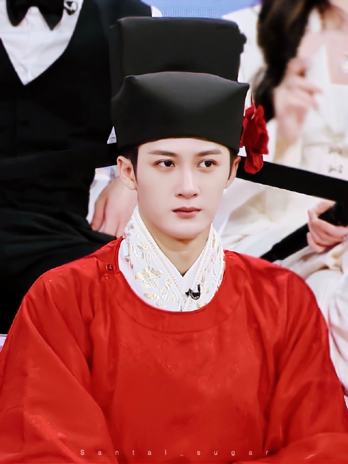 7.17美图：秦岚 任豪 肖战 檀健次 罗云熙 龚俊 张予曦 唐嫣 李易峰 王俊凯