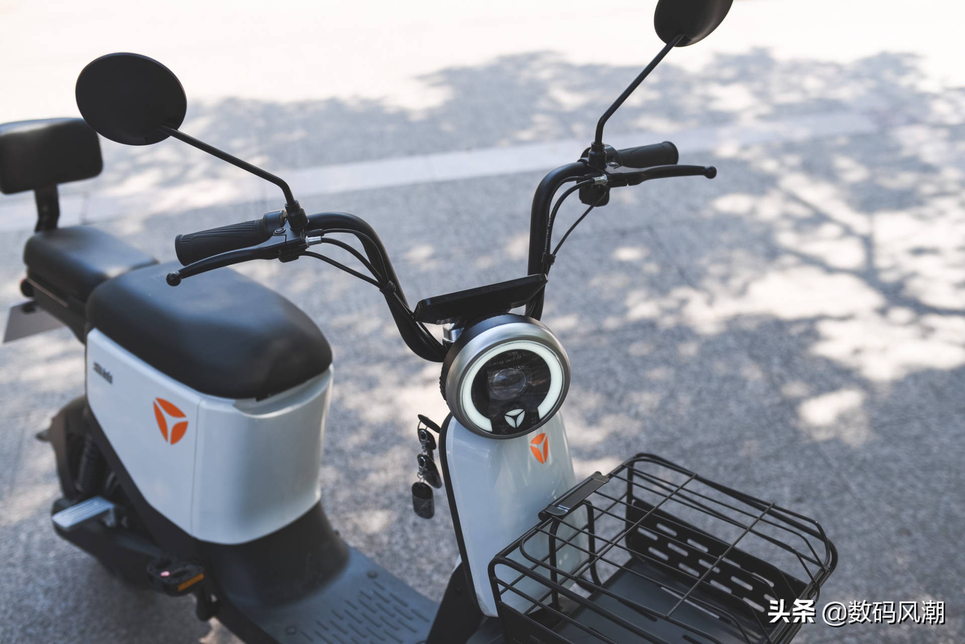 两千元价位最佳成绩单，雅迪欧逸48V15Ah款：配置给足，价格真香