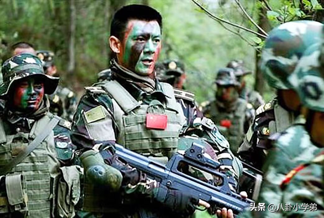 油头粉面、气质不硬就别演军人了，这8位男星告诉你，什么是硬汉