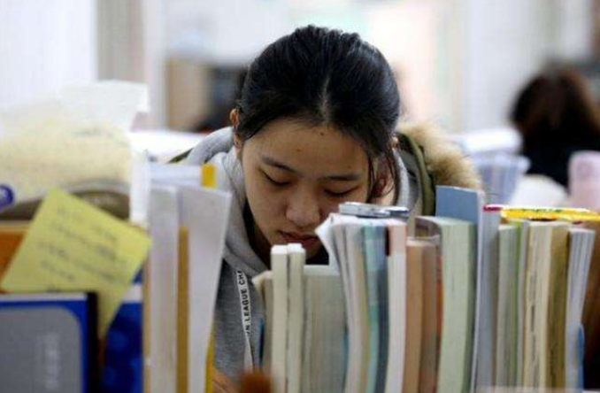 考研400分和高考600分，究竟哪个难度系数更高？结果和想象不同