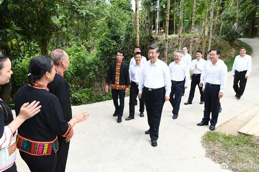 习近平在海南五指山市考察调研