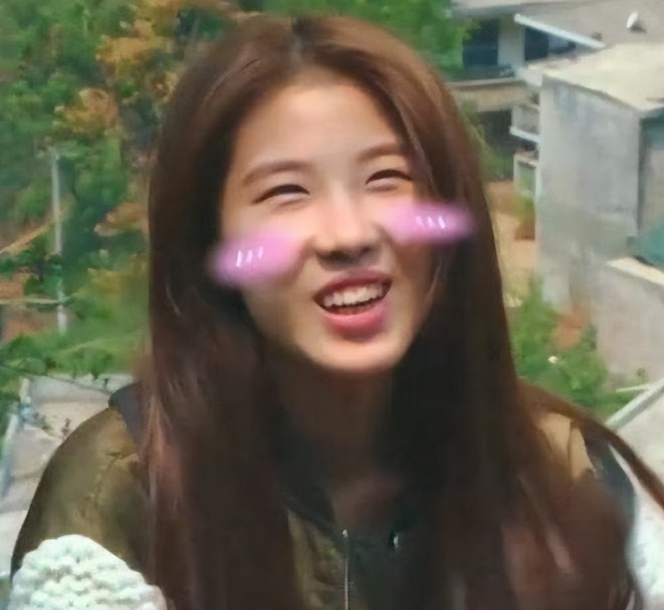 变形记16岁女巨婴：每天花销过万，吃饭要人喂，如今变化很惊艳