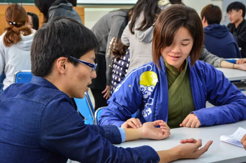 医学类专业“就业前景”排名，护理学热度下降，中医有望完成逆袭