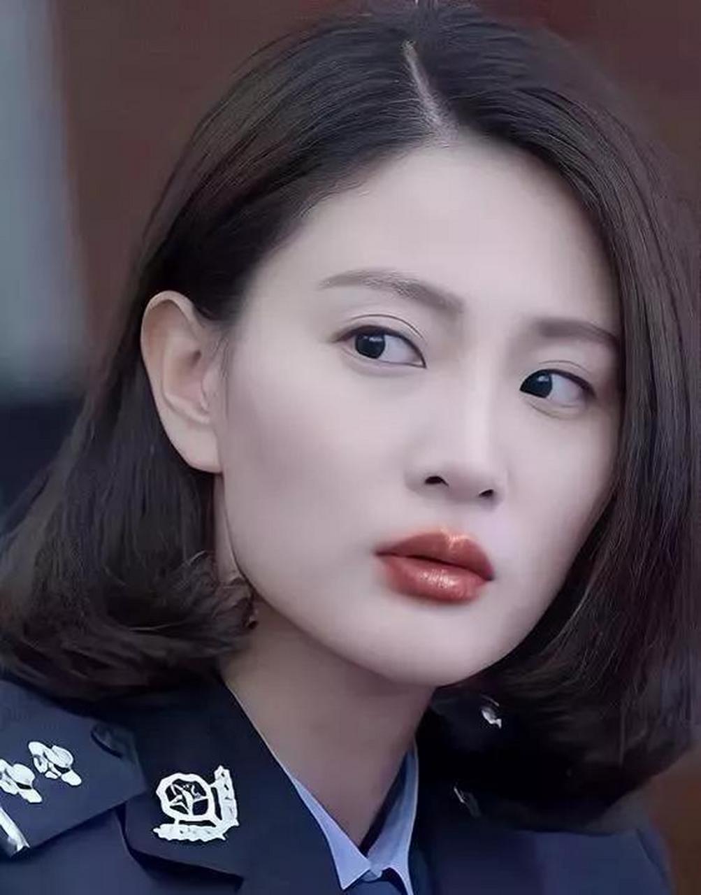 侯梦莎因军旅剧走红,搭档吴京爆火,嫁给演员丈夫毛毅幸福美满?