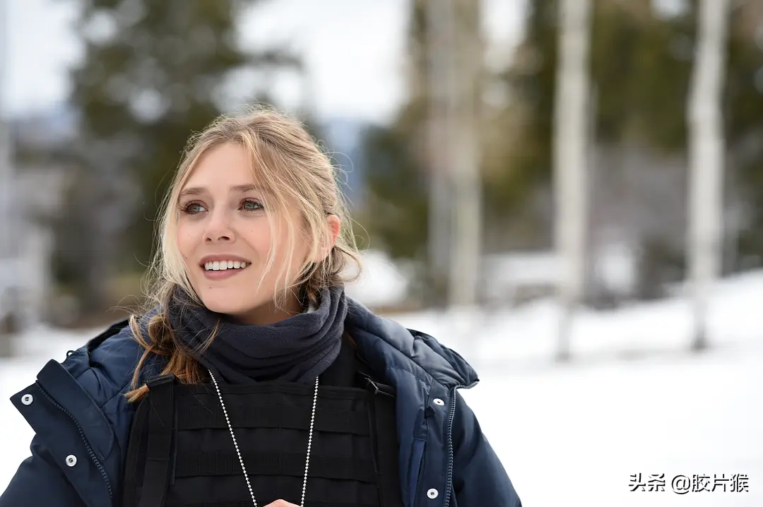 “绯红女巫”伊丽莎白奥尔森的魅力，可不止暴打奇异博士和光照会