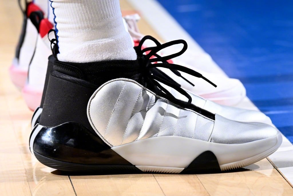 nba签名鞋哪些最好看（外媒评选当下最佳签名鞋！NB、PUMA均上榜，国产却无缘，公正么？）