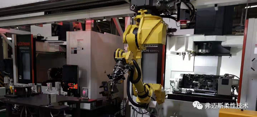 机器人机床联线