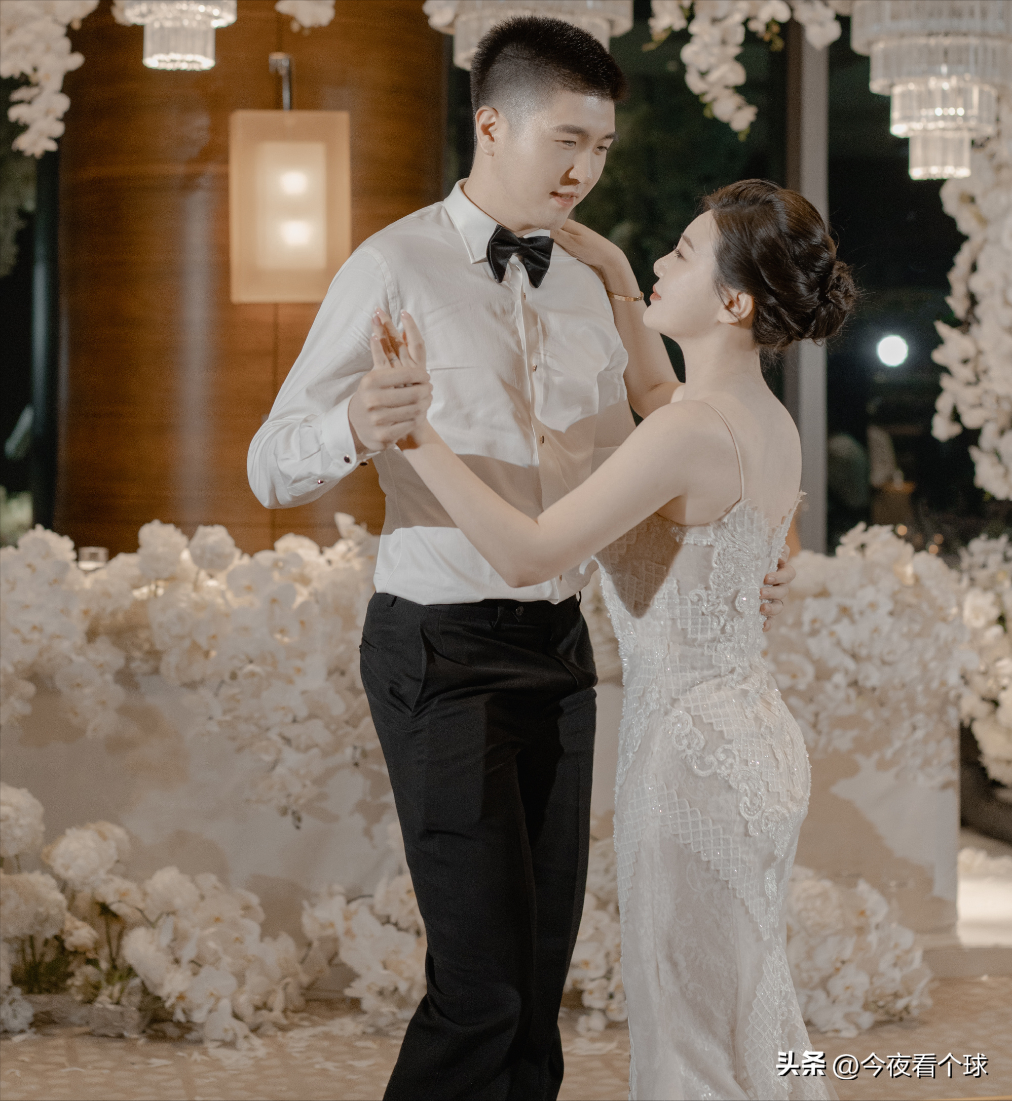 cba里面哪個(gè)球員不行（盤(pán)點(diǎn)本賽季CBA那些新婚后就不行的球員，這究竟是中了什么魔咒）