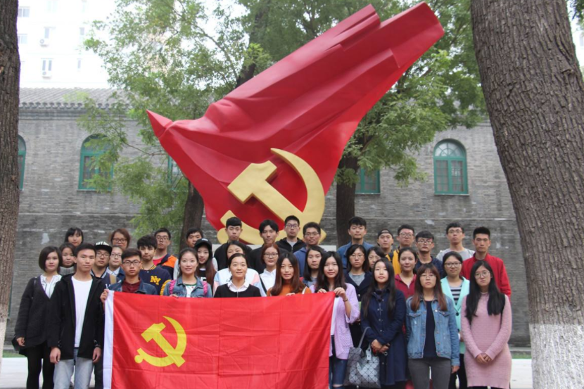 为什么才大一，就有那么多同学申请入党？原来其中“猫腻”这么多