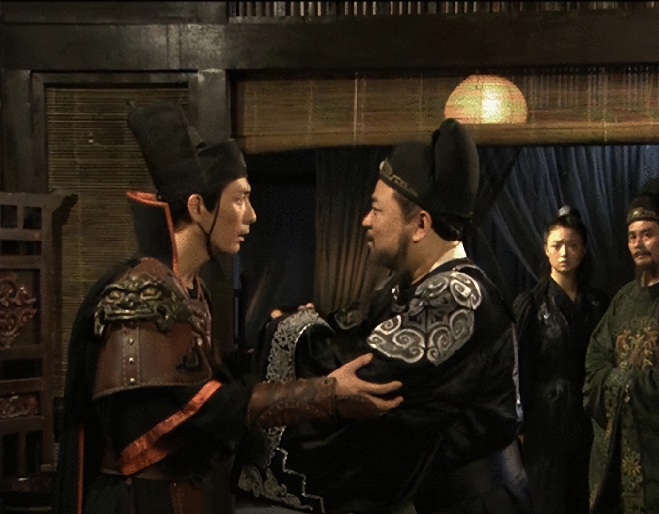 到了唐高宗时期,直接设立了"左右千牛府",唐中宗又改为"左右千牛卫"