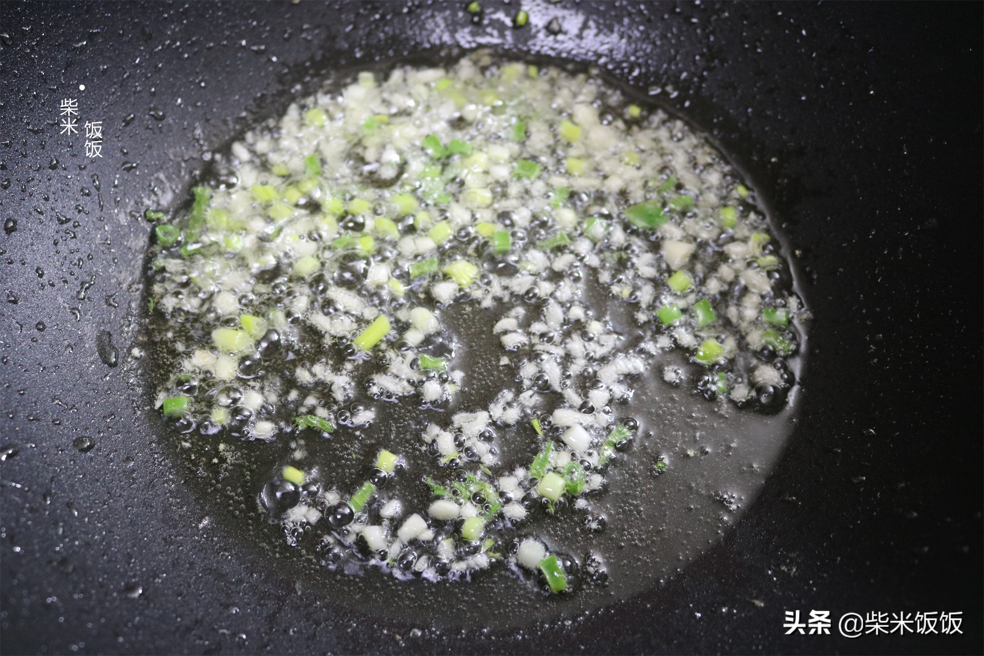 包菜超好吃的做法，大火一炒2分钟出锅，家常做法，好做好吃