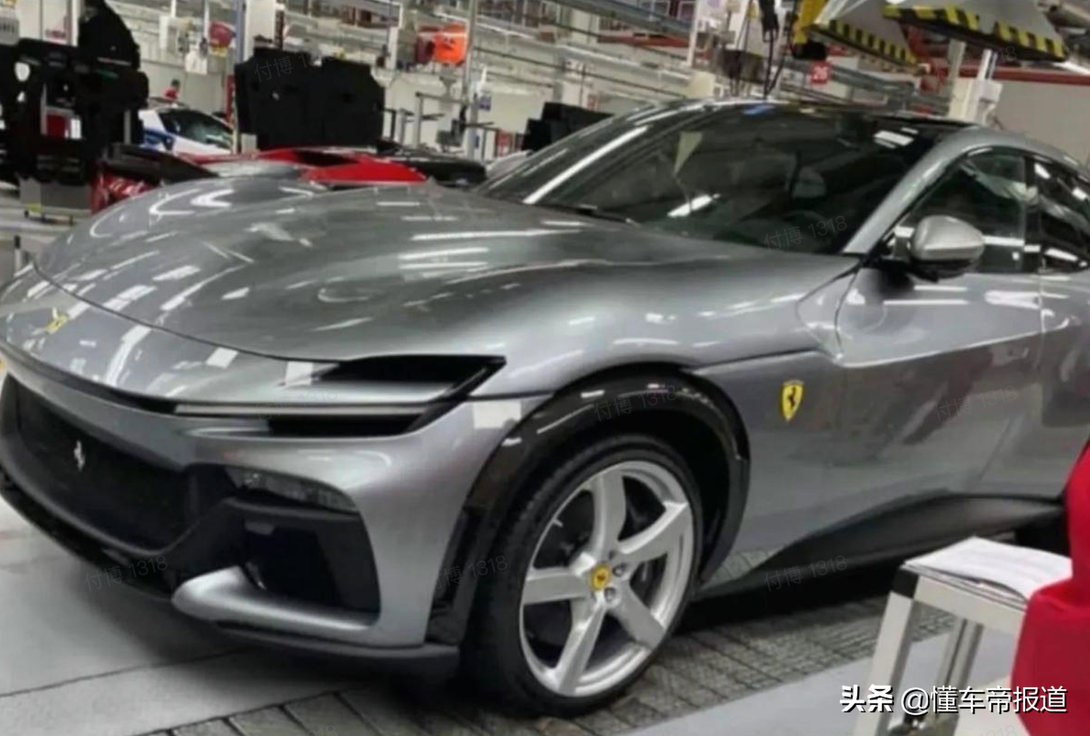 新车 | 品牌首款SUV车型，插混动力！法拉利Purosangue实车图片曝光
