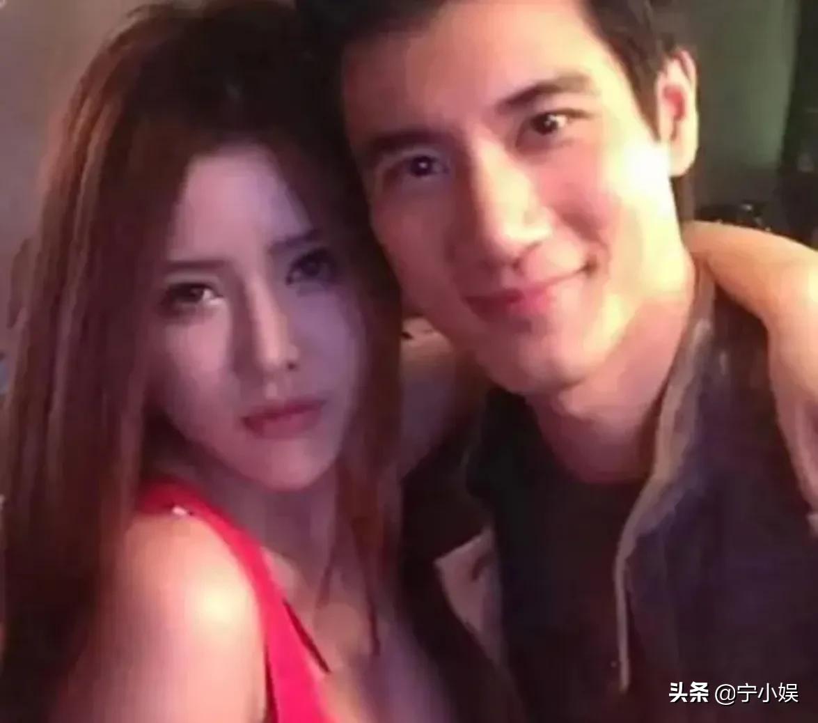 国外制作人道出李靓蕾“真面目”，才明白王力宏这次为何如此慌乱