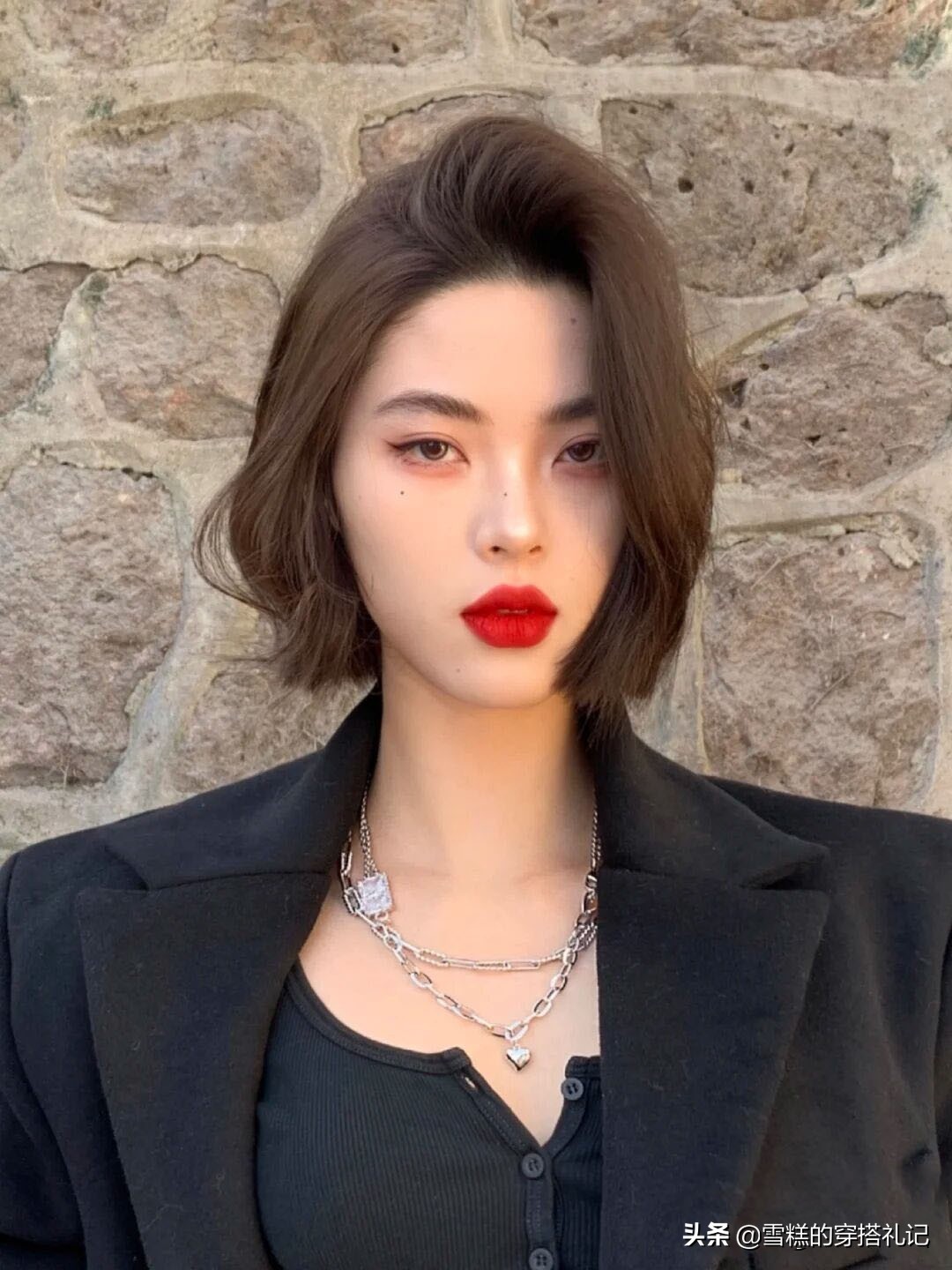 齐肩发怎么扎好看（四五十岁的女人尽量别留长发）