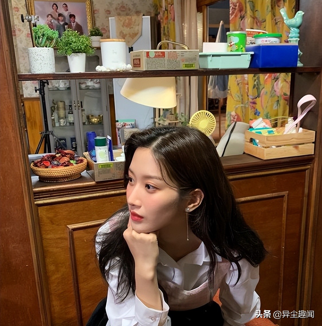 惠奫从《sky castle》势利的艺瑞到《偶然发现的一天》甜美可爱的端午