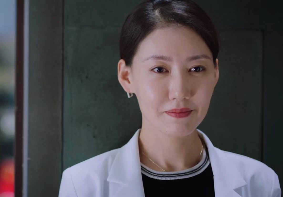 《关于唐医生的一切》开播！王耀庆刘奕君演配角，这阵容该爆了吧