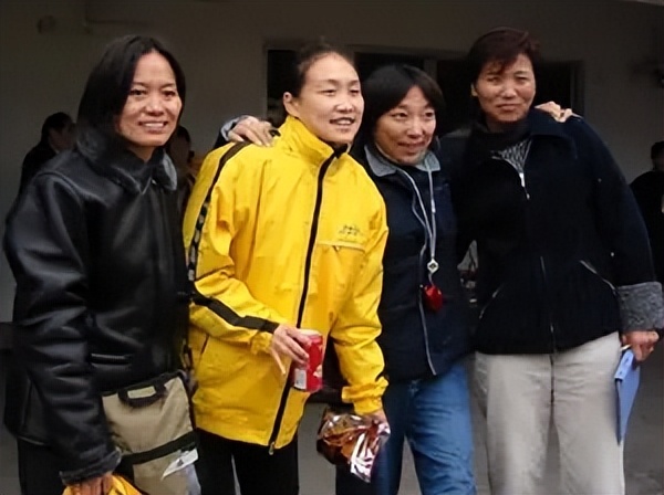 女足世界杯1999球员(温丽蓉:17岁进入国家队,1米64的后防核心,踢球