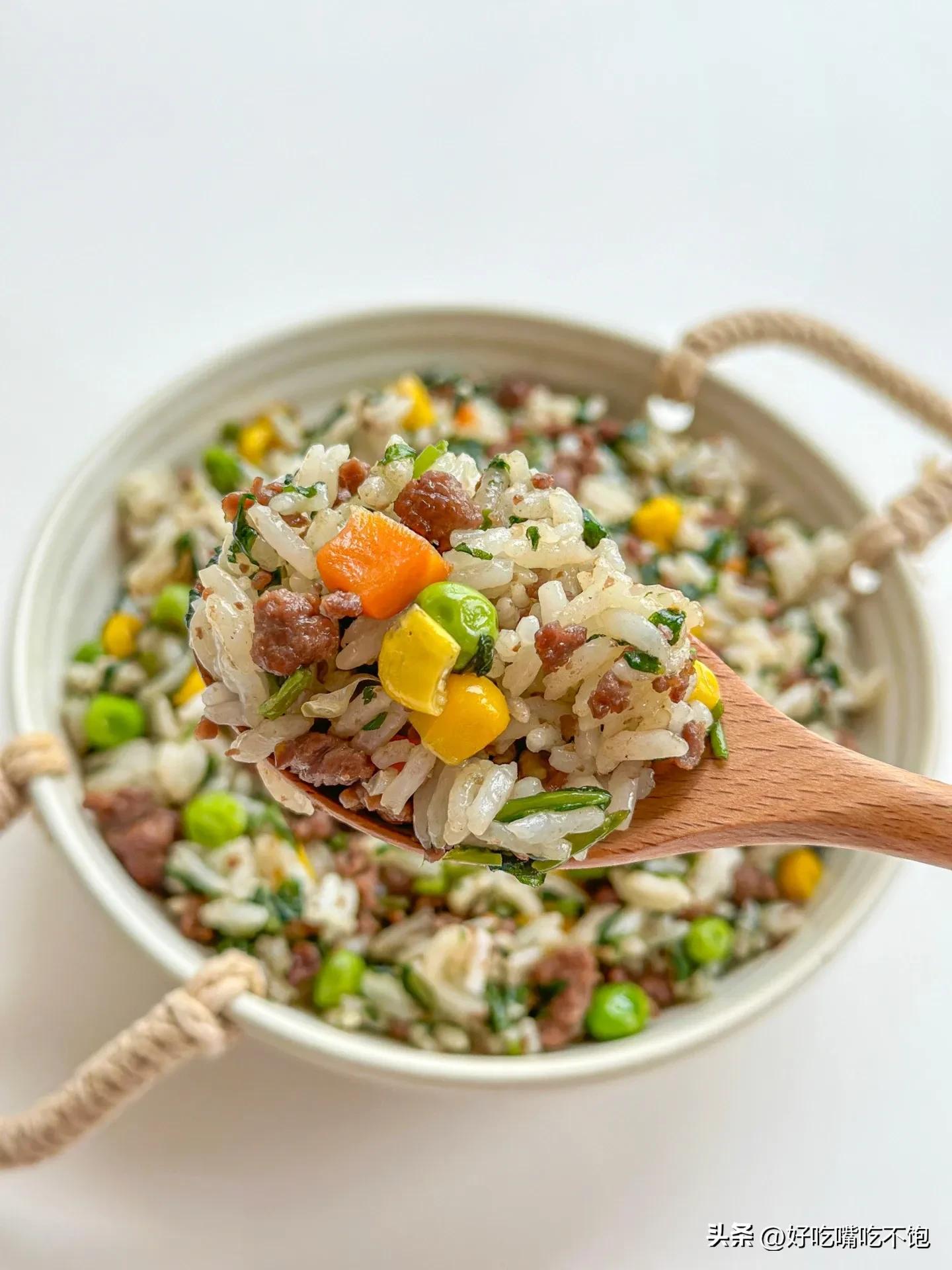 每周都要安排两次的牛肉炒饭!真的巨好吃！