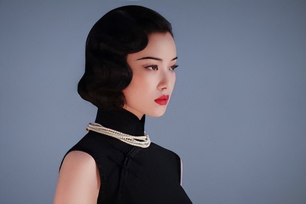 颜值不足脖子凑！这8位女星的天鹅颈太优越，气质一下就出来了