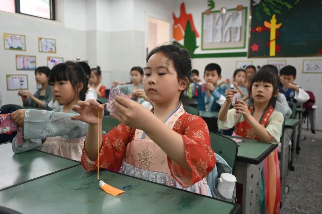 成都市双流区棠湖小学（南区）开展“我们的节日—端午”系列活动