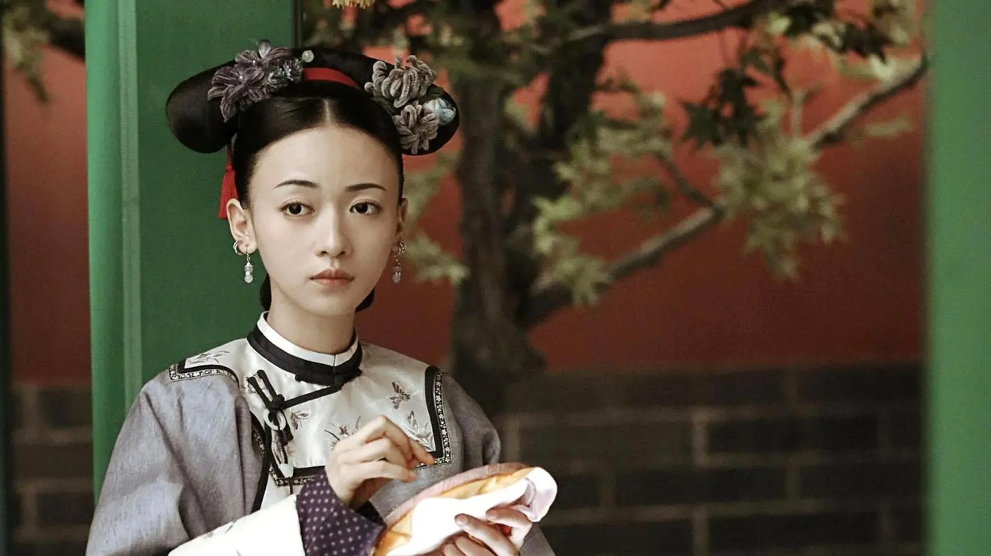 古代宫女睡觉有多难?双腿夹紧必须侧躺,连手都不能乱放