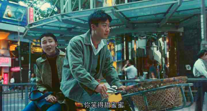 两个异乡人的爱情故事，描绘出那个时代属于香港人的故事