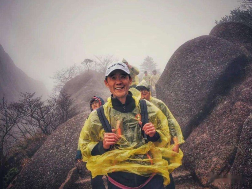 46万起步，走一步都是钱，最烧钱的运动为什么是登山？