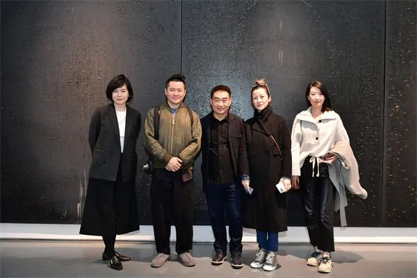 杨黎明个展“无相之象”在艺·凯旋画廊开幕