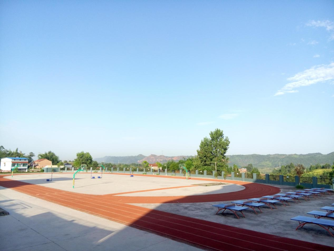 育全面品格 促人生发展——宜宾市翠屏区顺南学校简介