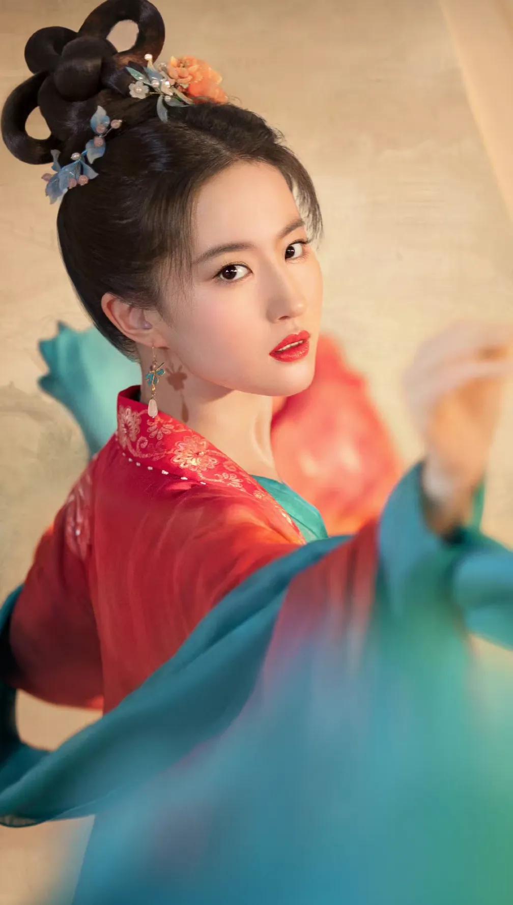 一个被美貌耽误的演技派，怎么做到的每个动作都那么美--刘亦菲