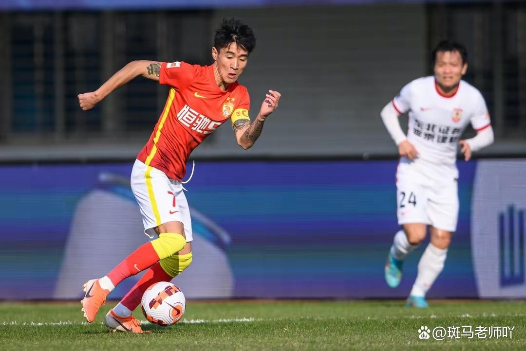 广州队提前降级，让人唏嘘，中国足球纯粹到几乎没有了！