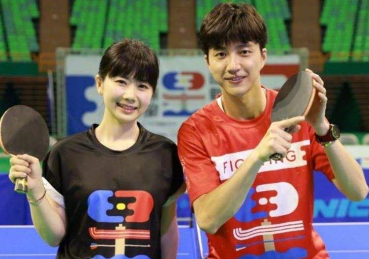 福原爱老公江宏杰个人资料（离婚一年，福原爱、江宏杰生存境况对比，没有一个是赢家）