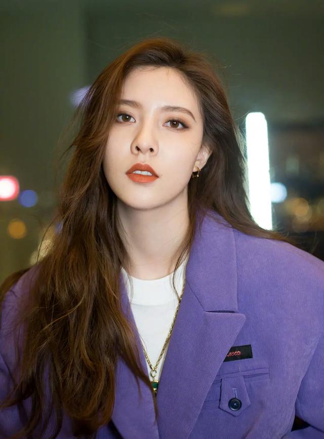 曝知名女星是女海王!与仨男顶流发生过关系,还玩剧组夫妻当小三