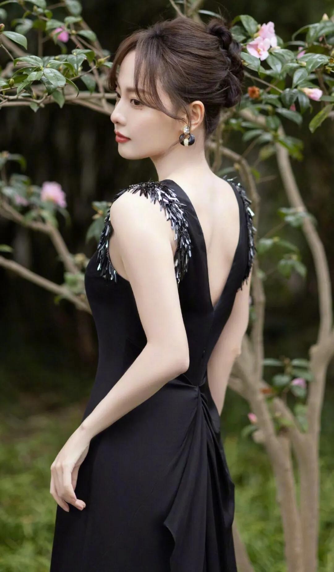 张嘉倪高清写真图