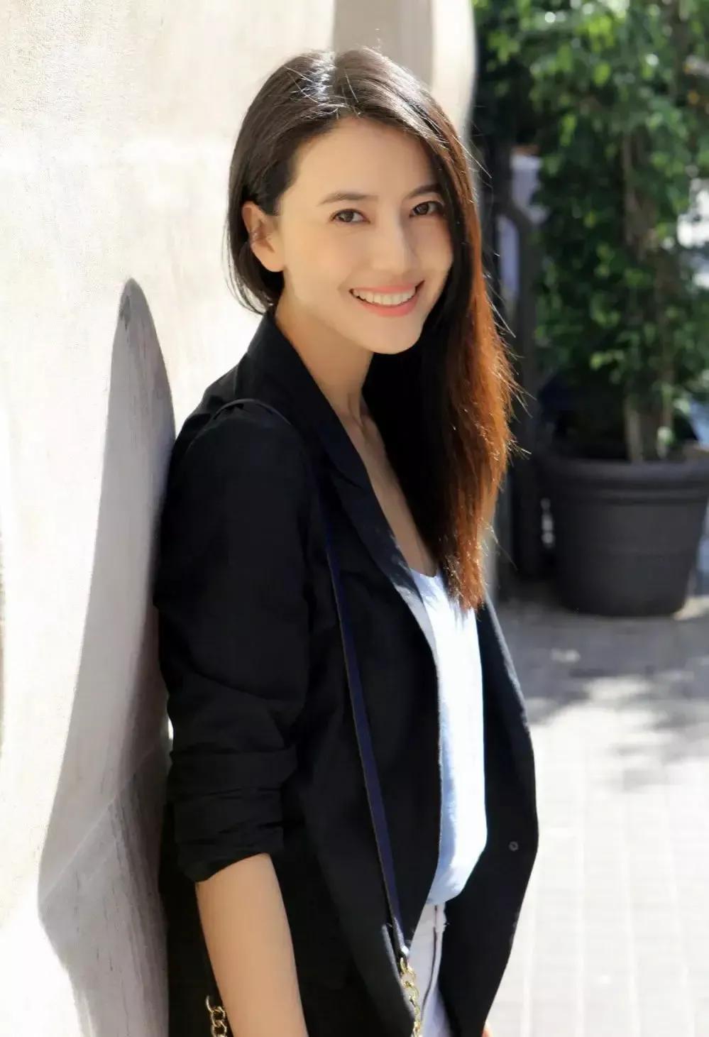 高圆圆：温婉大方，优雅唯美，气质女神范儿十足