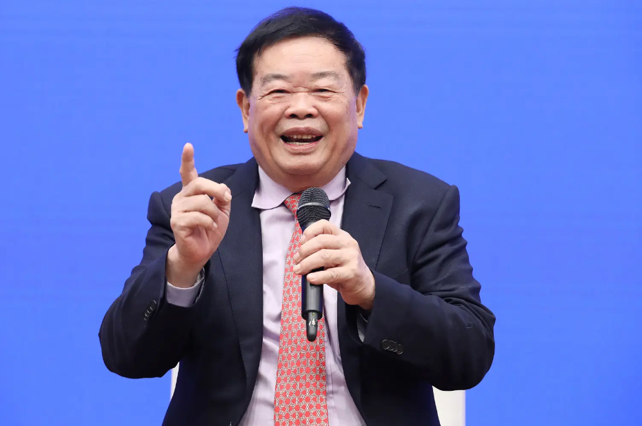 没上过大学的成功人士,大学没成功毕业-爱妻自媒体