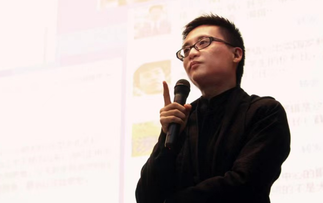 月度时事评论表（新一届全国政协委员，周小平同志，向大家汇报参会感想）