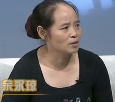 丈夫去世2天后，竟穿着寿衣坐在客厅，妻子：谁还敢跟他一起住