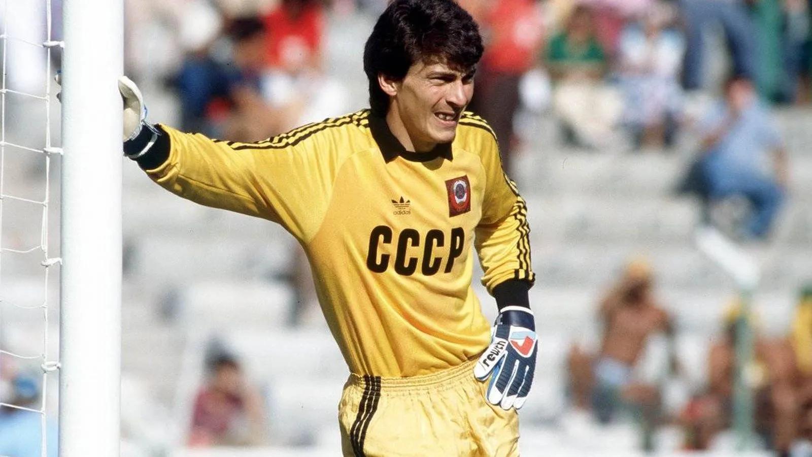 1982年世界杯苏联球星(盘点苏联时期历届足球先生获得者(1964-1991))