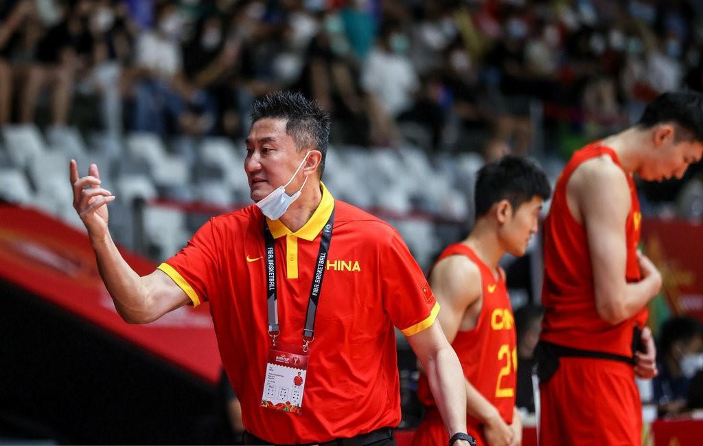 周鹏今年为什么没打世界杯（11分3助，如果周鹏2019年世界杯没受伤，男篮或许不会缺席奥运会）