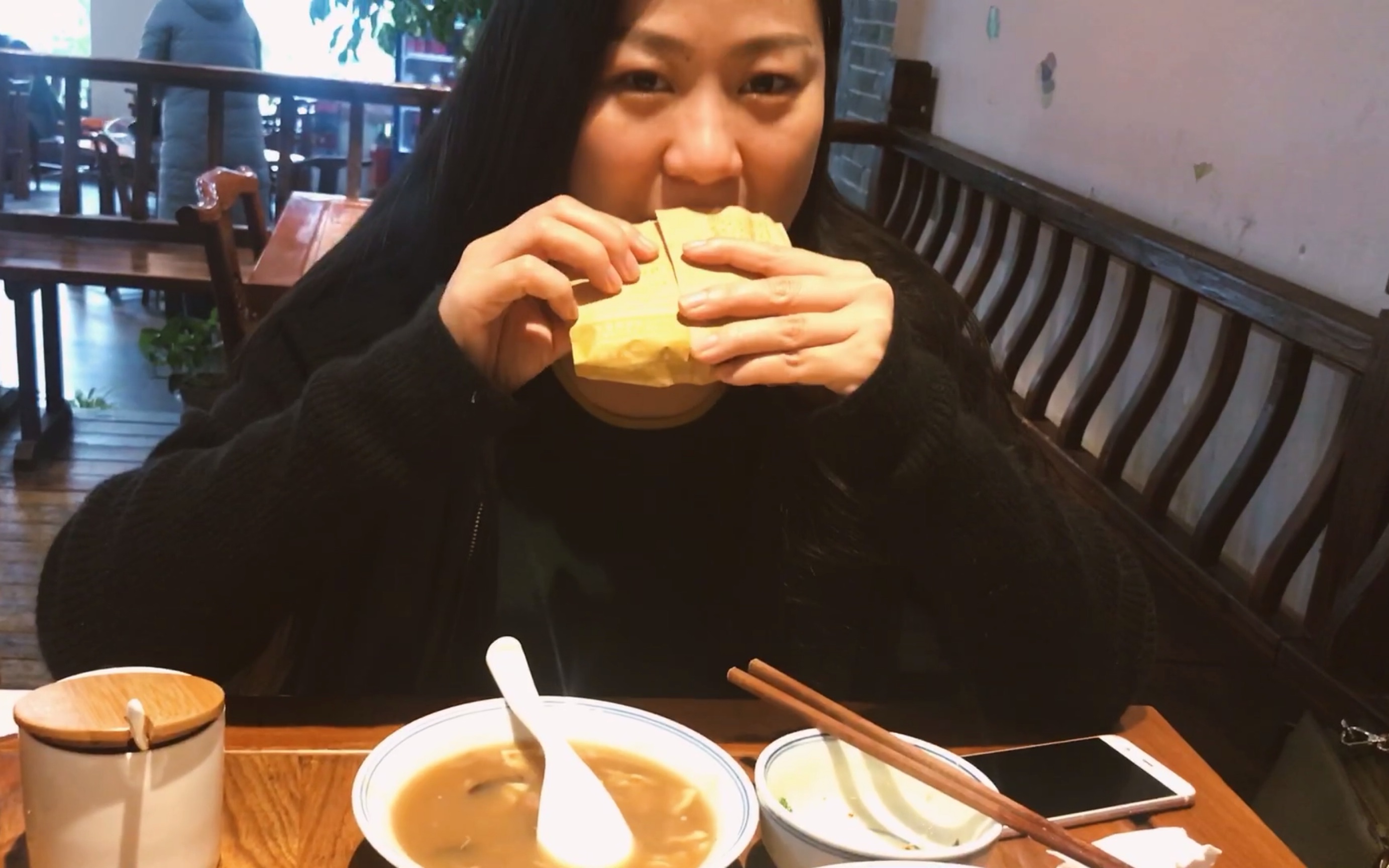 肉夹馍是无辜的,不可测的是人心