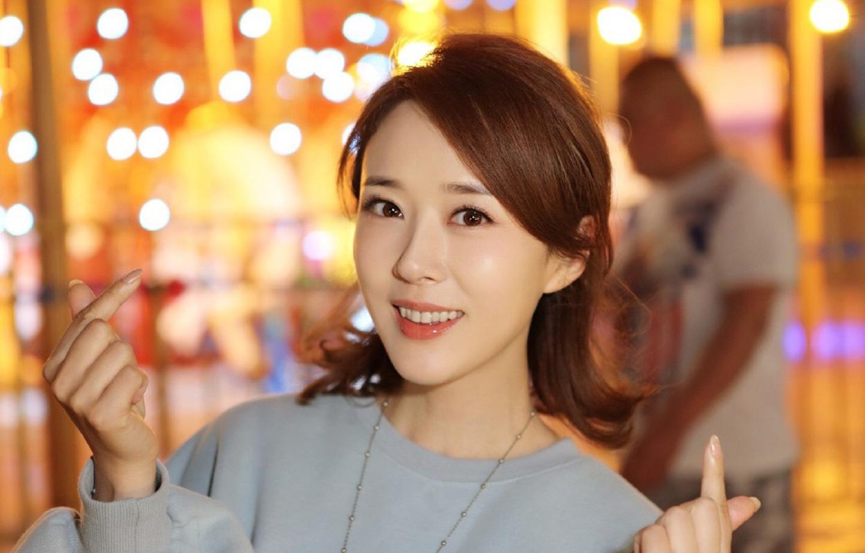 著名演员颜丹晨:这辈子最正确的决定,就是44岁为小丈夫生儿子