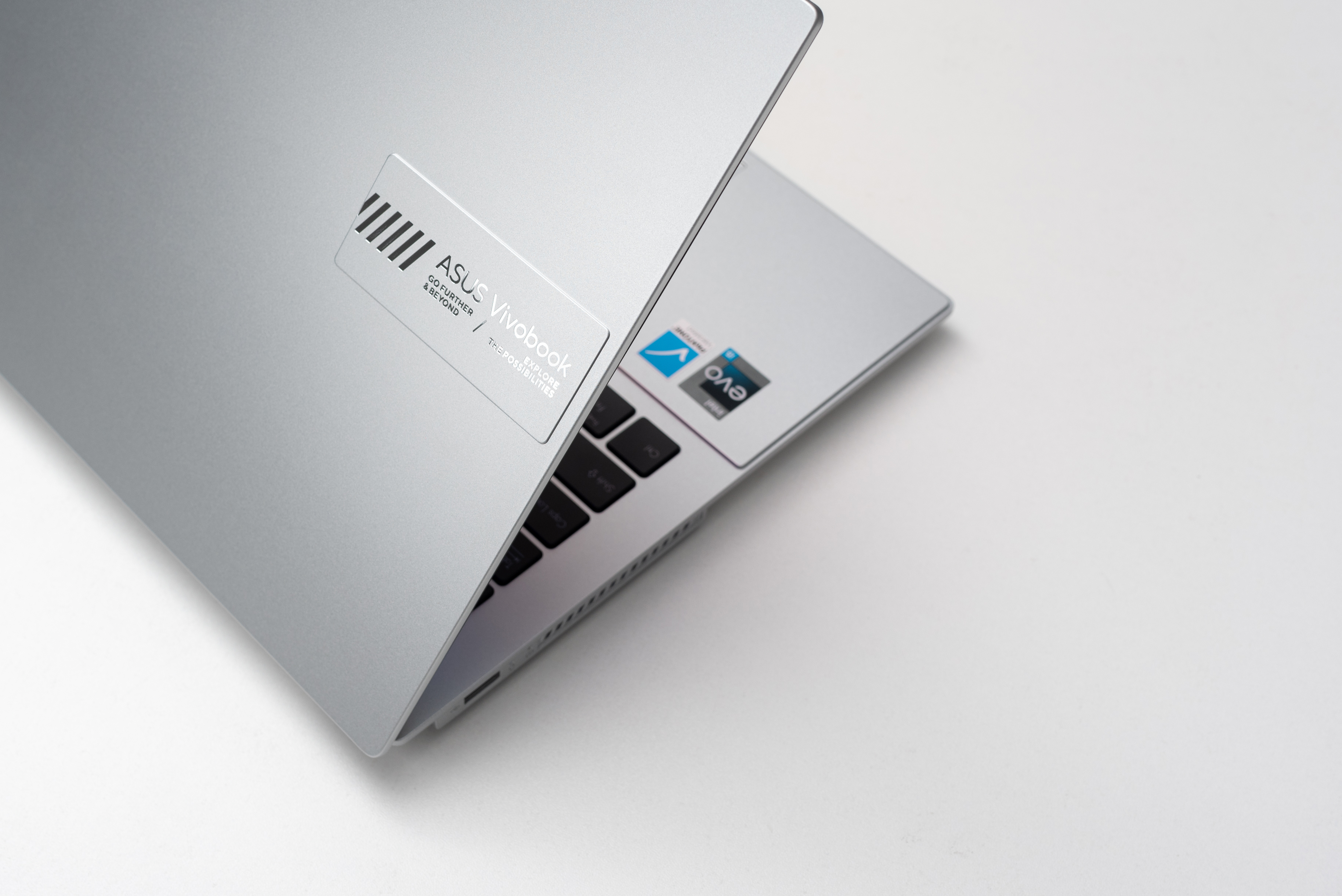 无畏15i 2023对比matebook d 16:性能价格一样,差距在哪?