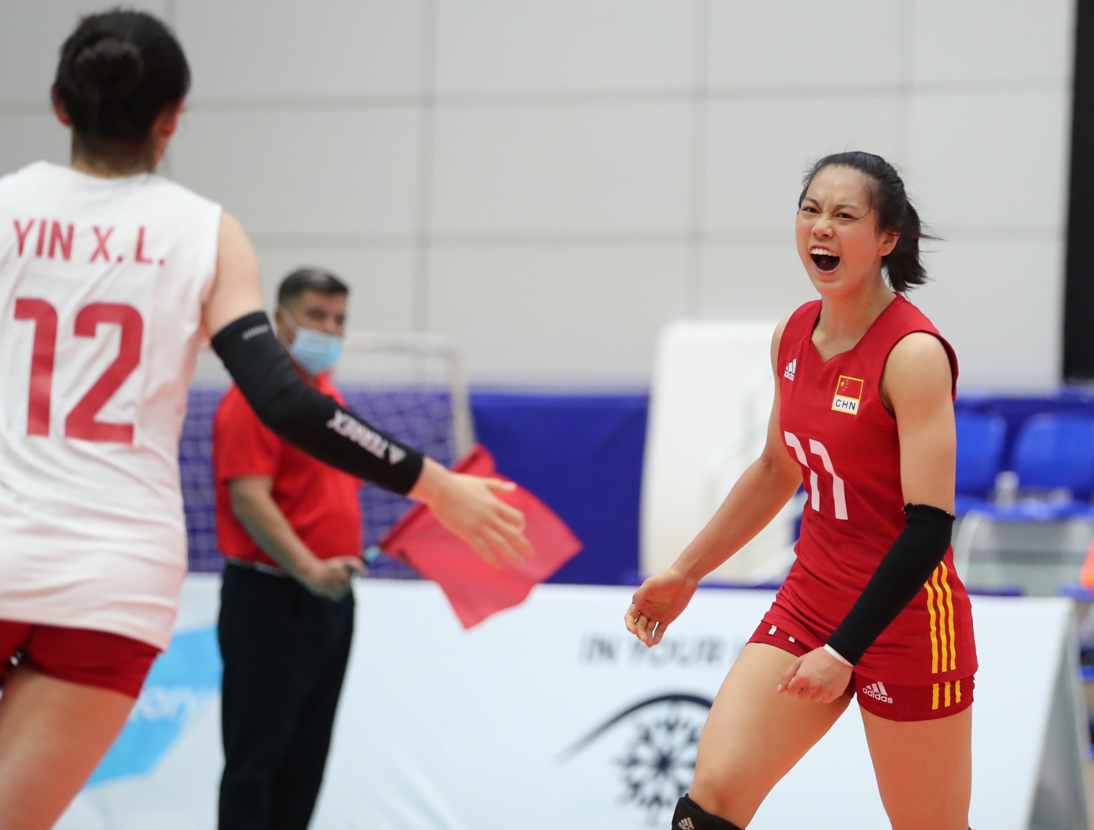 女排u20决赛(U20亚锦赛中国女排0比3负日本，屈居亚军，中日获明年世青赛门票)