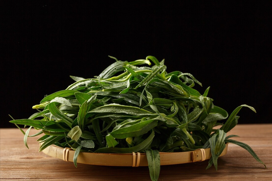 春天到了，30種野菜辨別圖片，帶你認識不同的野菜和吃法
