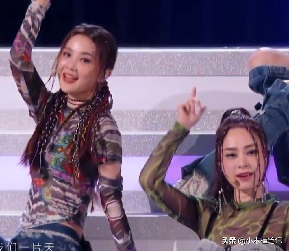 《乘风》三公舞台看点多，twins合体再现侧手翻，刘恋淘汰意难平