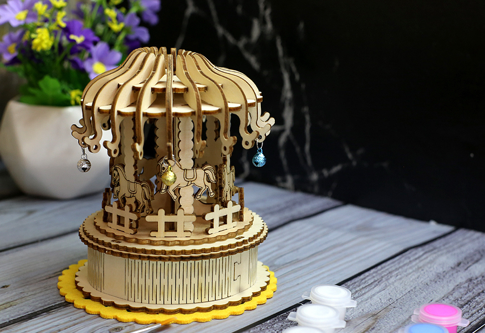 亲子互动，乐趣满满，当当狸旋转木马八音盒