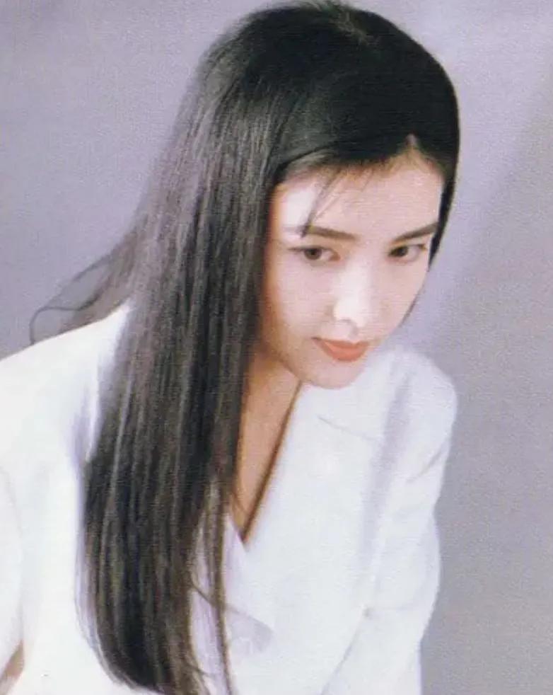 惊艳了时光的15位女港星，张柏芝第9，王祖贤第4，谁是你心中第一