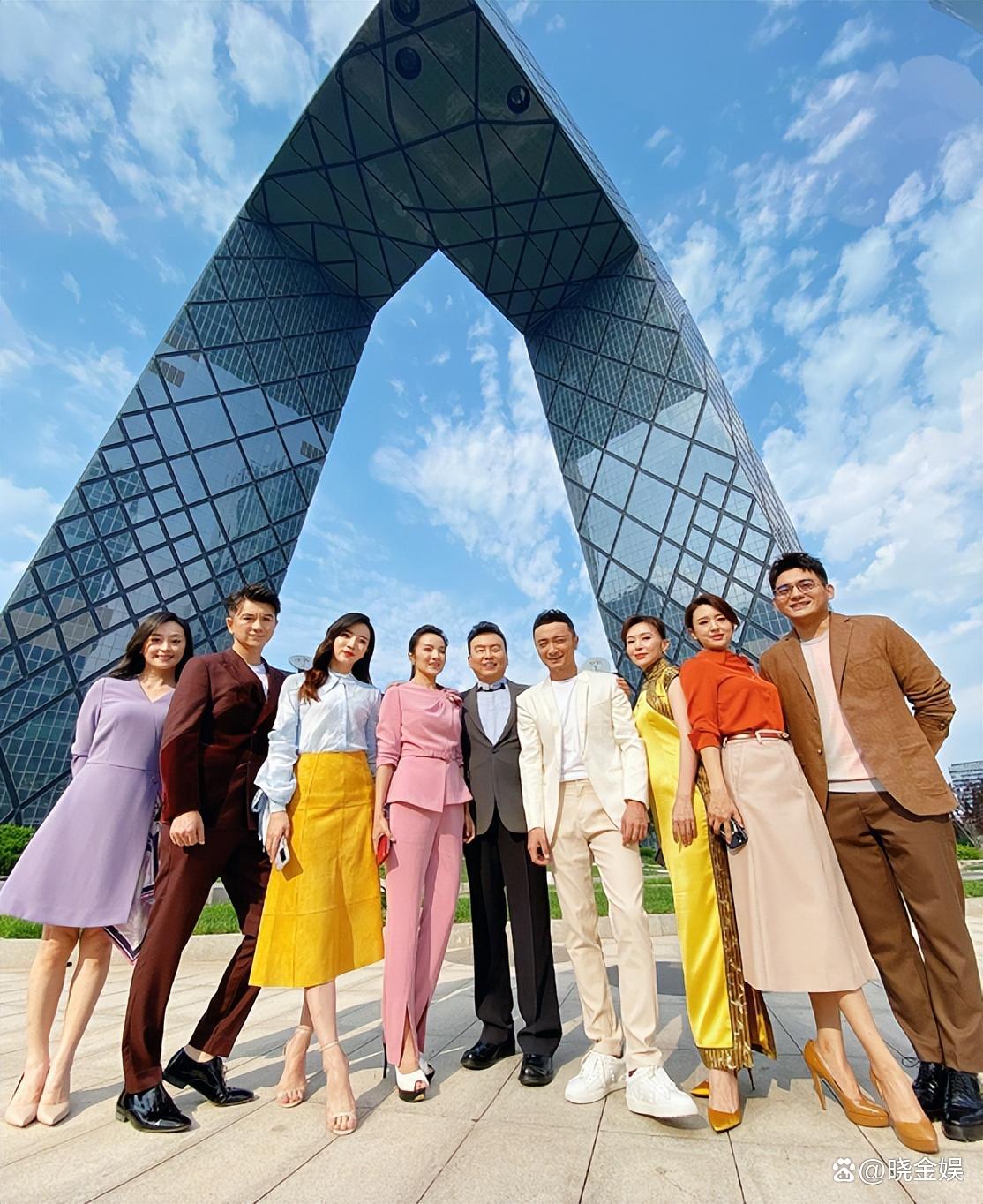 央视:6位主持人喜提"青年英才"称号,竟没有一位来自综艺频道